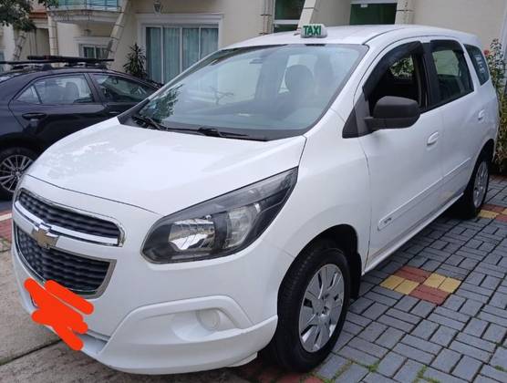 CHEVROLET SPIN 1.8 LT 8V FLEX 4P MANUAL CHEVROLET SPIN 1.8 LT 8V FLEX 4P MANUAL